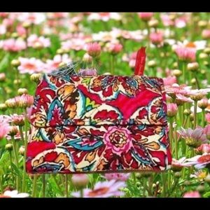 🆕 Vera Bradley Sunburst Floral Pattern Wallet🆕
